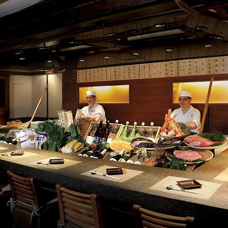 Harbour Grand Kowloon Hotel Hongkong Eksteriør billede Sushi bar